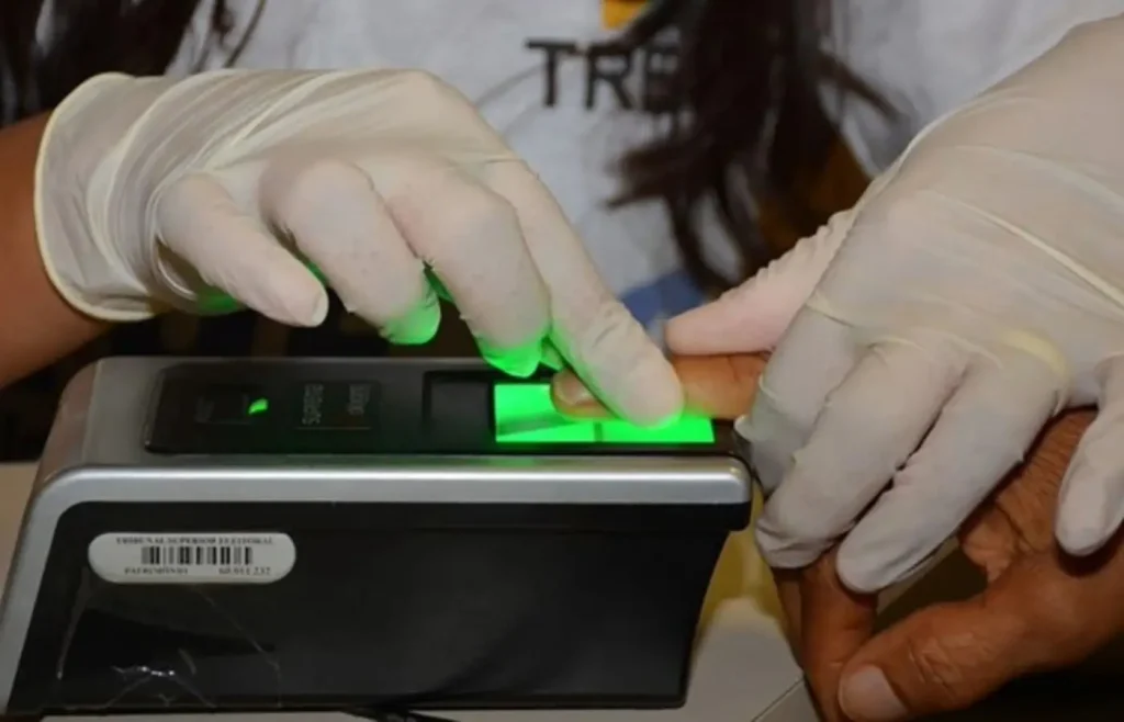 Biometria obrigatória para benefícios sociais: confira prazos e regras de transição