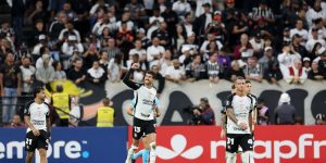 Corinthians derrota Santa Fe e segue 100% na Copa Libertadores