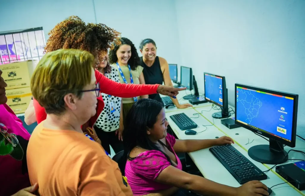 Mais de 5,3 mil cearenses se formam em cursos de informática oferecidos pelo Ministério das Comunicações