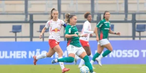Palmeiras vence Bragantino e dorme na liderança do Brasileiro Feminino
