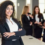 Bate-papo com Elas: webinar gratuito busca fortalecer liderança feminina na indústria