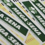 Ninguém acerta Mega-Sena; prêmio acumula para R$ 165 milhões