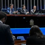 Senado adia votação da PEC que acaba com escala 6×1 para depois das eleições